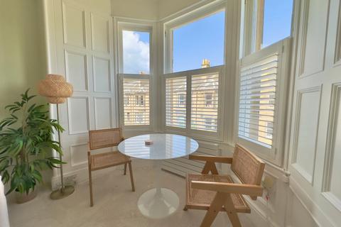 2 bedroom flat to rent, Royston Terrace, Inverleith, Edinburgh, EH3