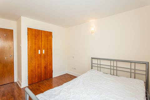 2 bedroom flat for sale, Hanover Place, Mile End, E3