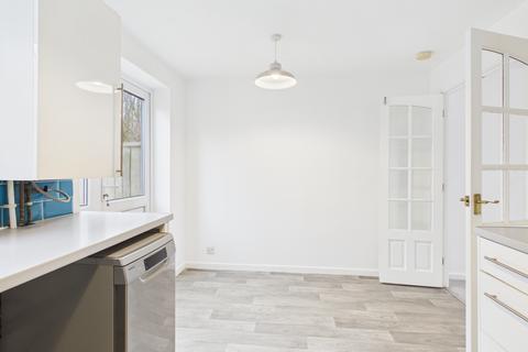 2 bedroom semi-detached house to rent, Spring Lane, Bexhill-on-Sea TN39