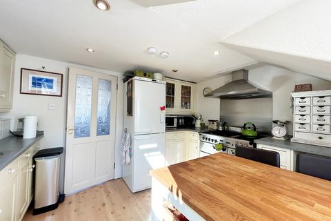 10b Bridge Street, Dunkeld, PH8 0AH