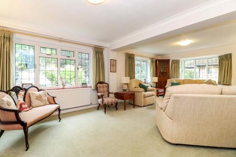 5 bedroom detached house for sale, Langsett, Woodside Hill, Chalfont Heights, Buckinghamshire, SL9
