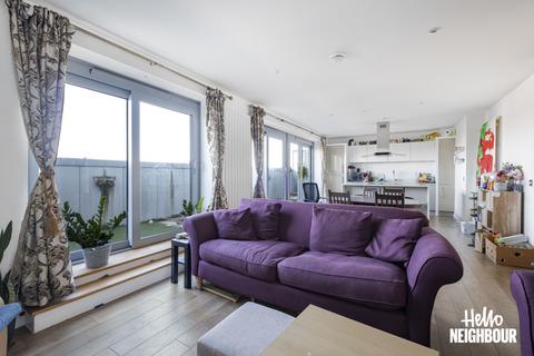 3 bedroom apartment to rent, Moro Apartments, London, E14