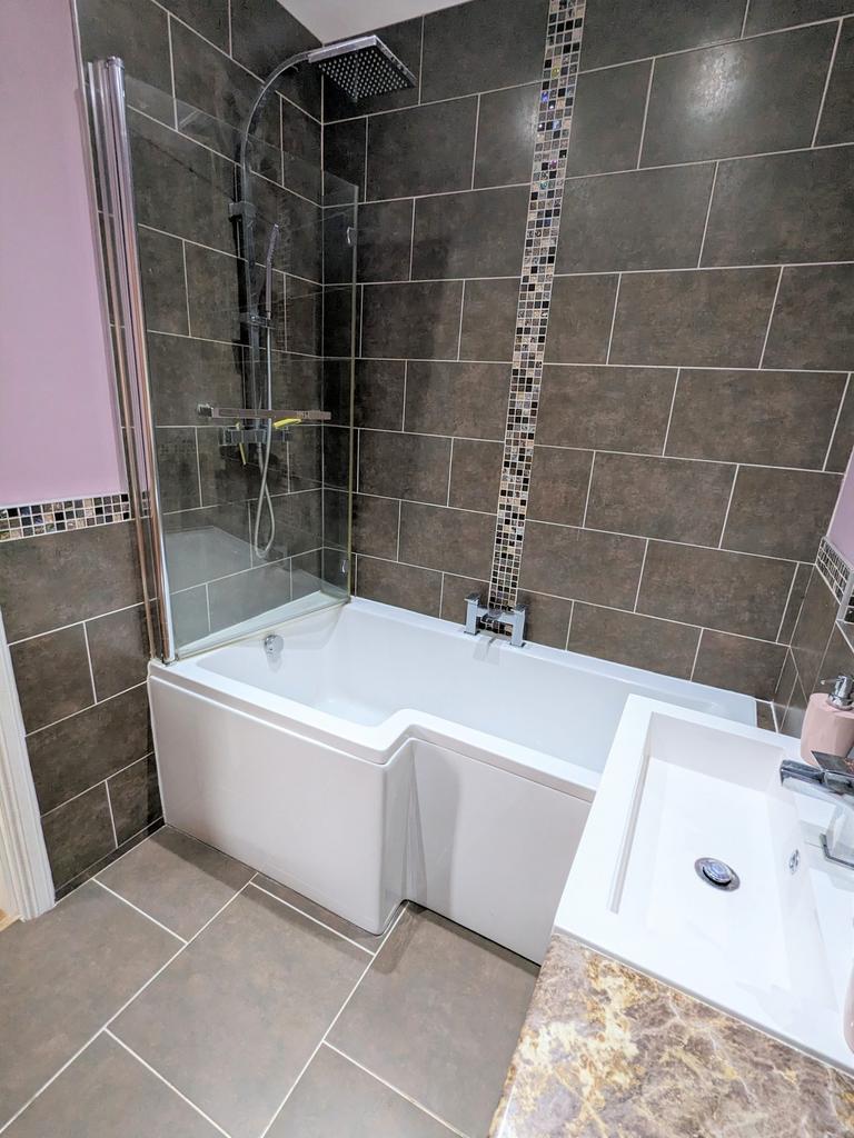 23 Cairnkinna Crescent, Thornhill, DG3 5 NR - Griev