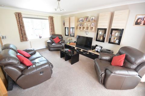 6 Airetons Close, Broadstone, BH18 8LF
