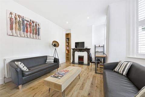 3 bedroom flat for sale, Elsynge Road Mansions, 21-23 Elsynge Road, London