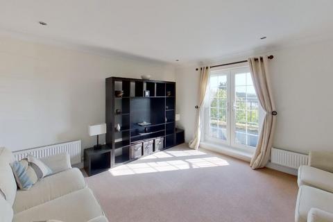 2 bedroom flat to rent, Parklands Oval, Crookston, GLASGOW, G53