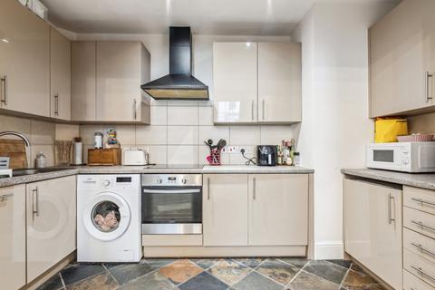 2 bedroom flat to rent, Stanhope Place, London