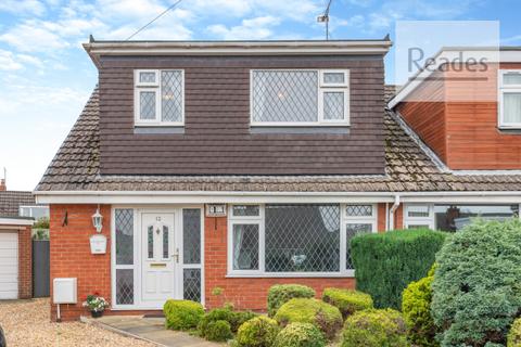 4 bedroom semi-detached house for sale - Madeley Close, Broughton CH4 0