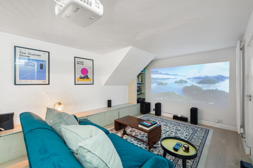 Allingham Close, Hanwell, W7 3 bed townhouse for sale £600,000