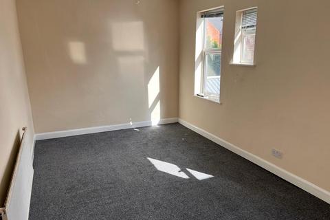 3 bedroom block of apartments to rent, 3 Bed – First Floor Flat – Evington Road, Leicester, LE2 1HH. £1195 PCM