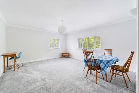 1 bedroom flat for sale, West Hill, Oxted RH8