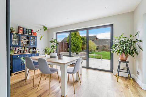 3 bedroom semi-detached house for sale - Holland Crescent, Oxted RH8