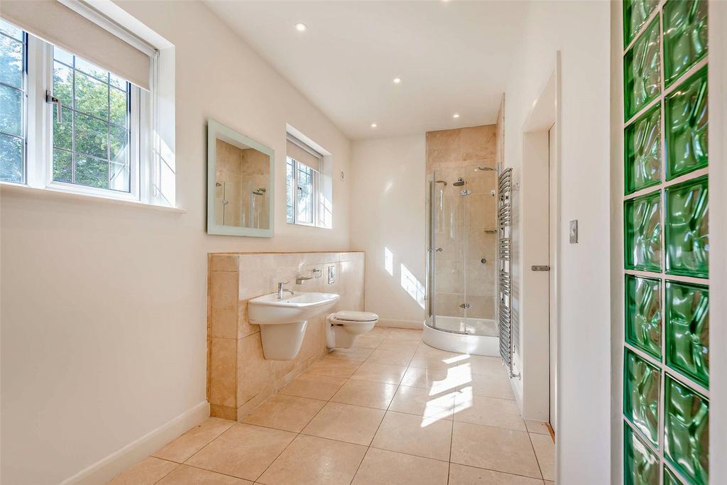 Bed 2 En Suite