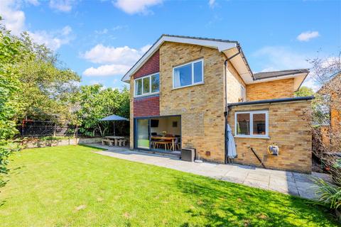 4 bedroom detached house for sale - Silkham Road, Oxted RH8
