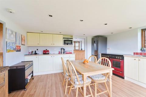 5 bedroom detached house for sale - Meldrum Close, Oxted RH8