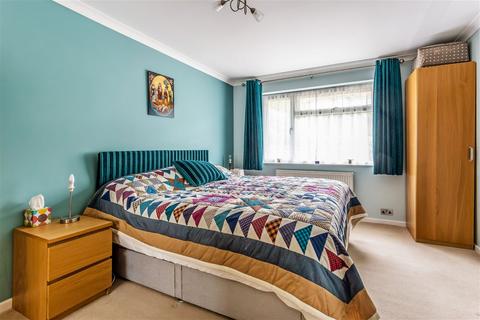 4 bedroom detached house for sale, Harvest Hill, East Grinstead RH19