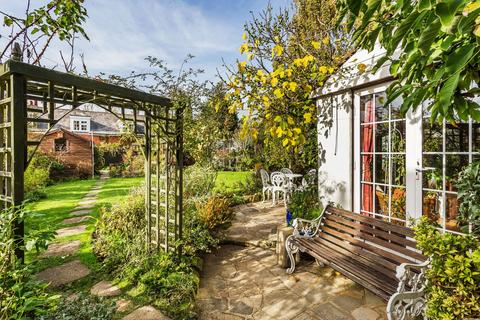 Birdwood Cottage Main Road, Edenbridge, TN8 6SP