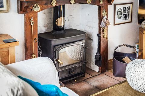Birdwood Cottage Main Road, Edenbridge, TN8 6SP