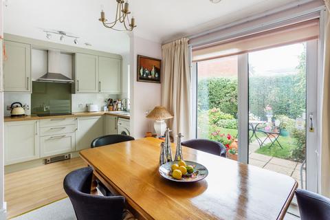 2 bedroom retirement property for sale, Alma Road, Reigate RH2