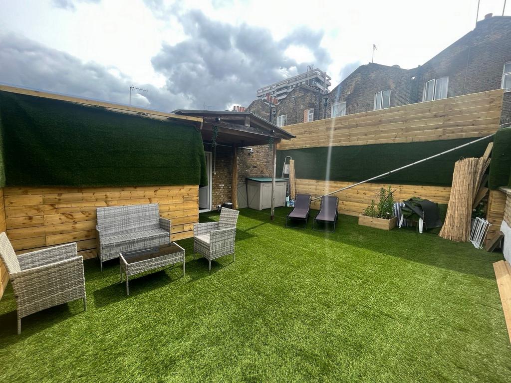 Apartment in London - View 2