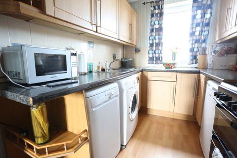 3 bedroom villa to rent, Broomhouse Crescent, Broomhouse, Edinburgh, EH11