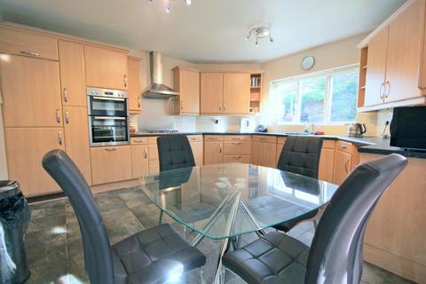 5 Bickley Close, Northwich, CW9 8TJ