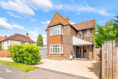23 Beatrice Road, Oxted, RH8 0PZ