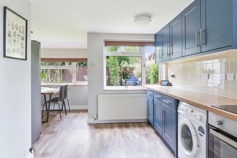 23 Beatrice Road, Oxted, RH8 0PZ