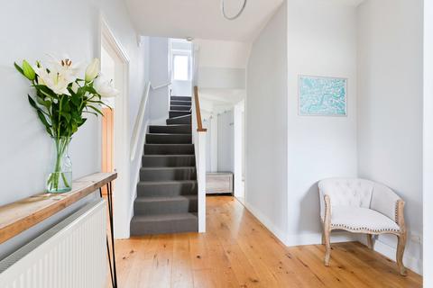 23 Beatrice Road, Oxted, RH8 0PZ