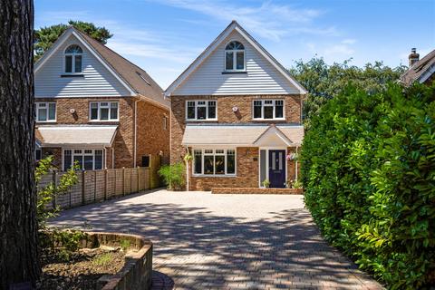 43b Whyteleafe Road, Caterham, CR3 5EG