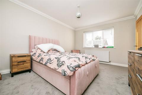 Sunnyside Coolyne Way, Clacton-on-sea, CO15 4NJ