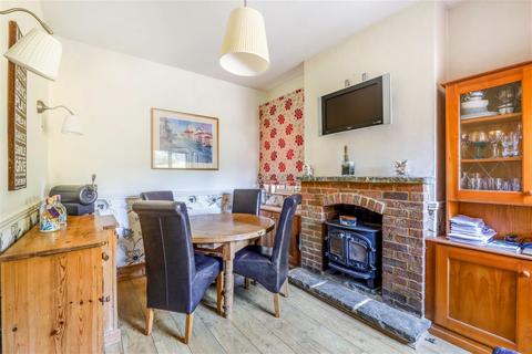 3 Nunappleton Way, Oxted, RH8 9AW