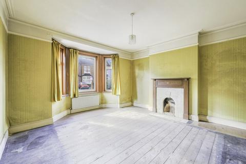 27 Blackborough Road, Reigate, RH2 7BS