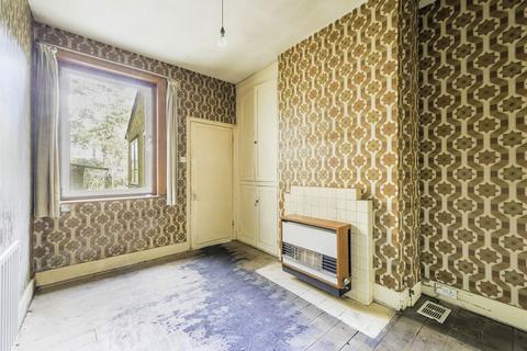 27 Blackborough Road, Reigate, RH2 7BS