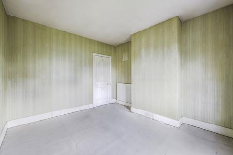27 Blackborough Road, Reigate, RH2 7BS