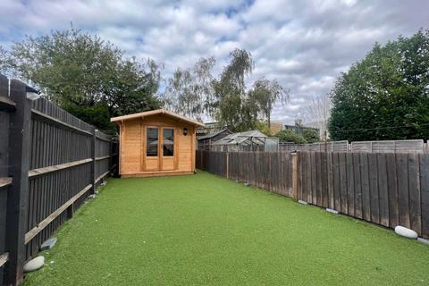 3 bedroom house for sale, Malden Road, Borehamwood