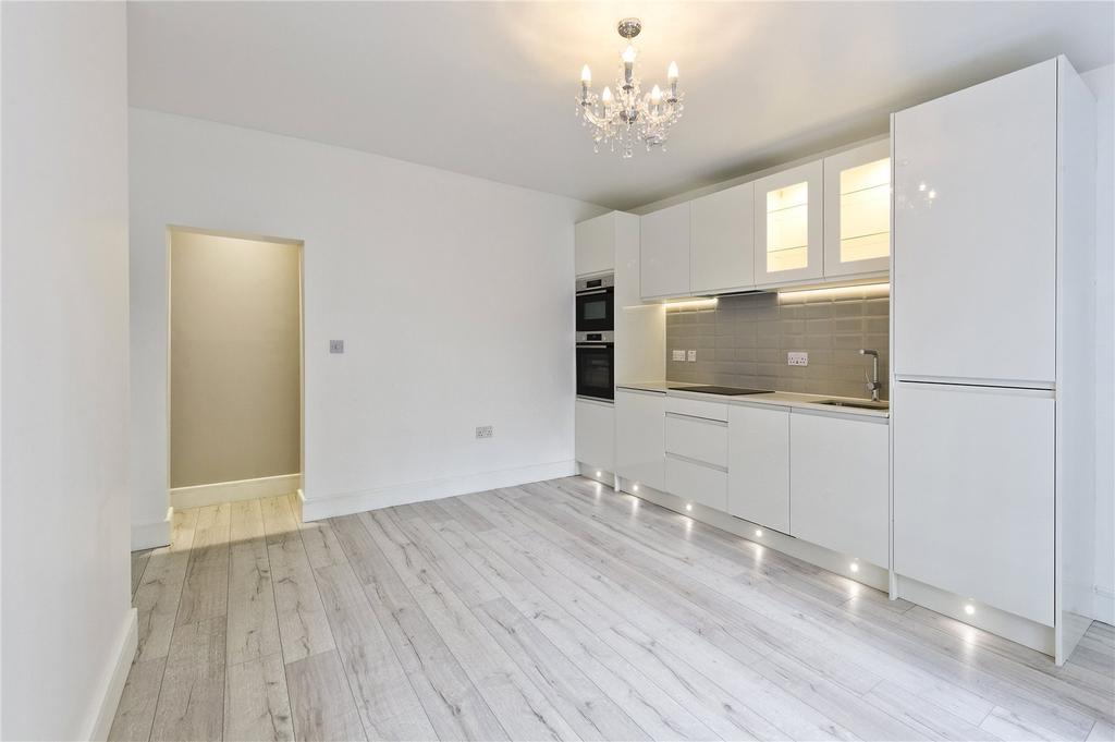 Princes Square, London, W2 2 bed apartment to rent £4,311 pcm (£995 pw)