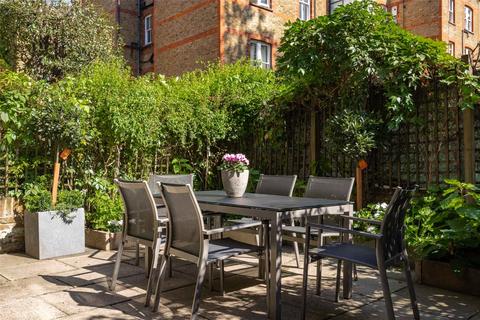 3 bedroom apartment for sale, Cheyne Gardens, Chelsea, SW3