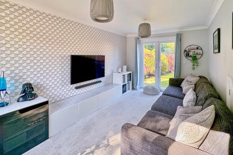 15 Epsom Close, Gravesend, DA12 5BF