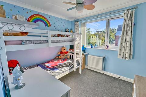 15 Epsom Close, Gravesend, DA12 5BF