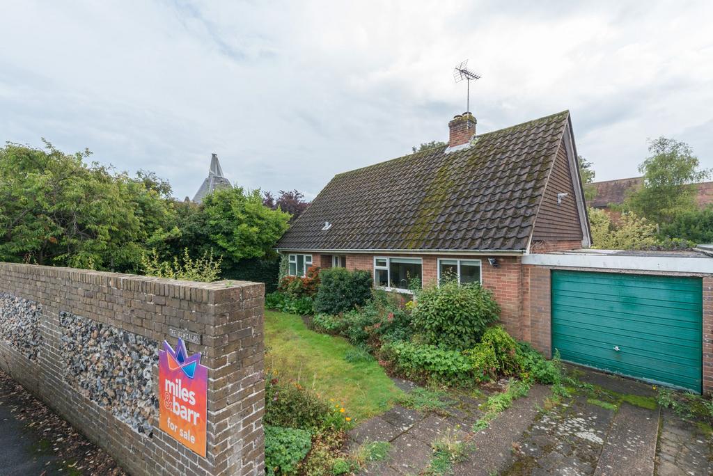 Vale Road, Broadstairs, CT10 2 bed detached bungalow for sale £390,000