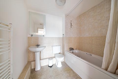 Flat 30, Connaught Heights Uxbridge Road, Uxbridge, UB10 0NT