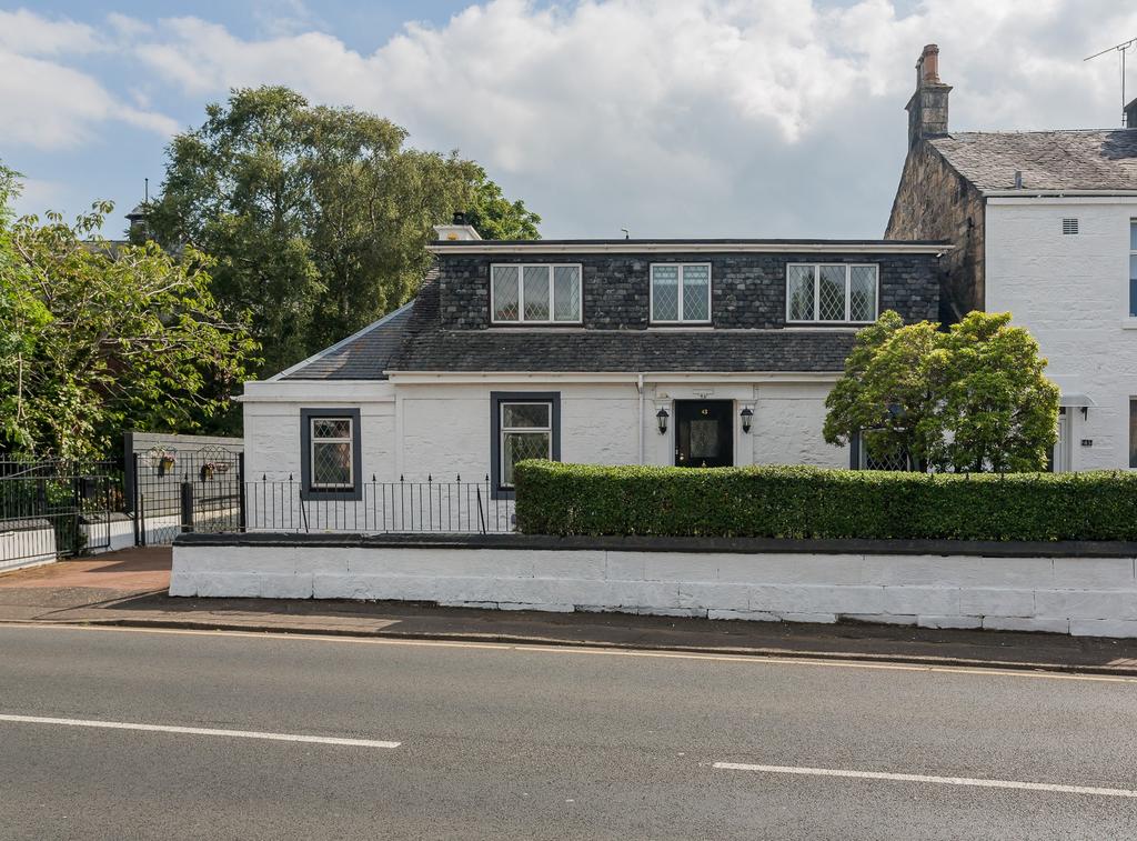 43 Calside, Paisley, PA2 6DE 3 bed cottage for sale £318,000