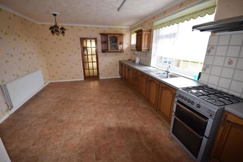 3 bedroom bungalow for sale - Katherine Crescent, Skegness, Lincolnshire, PE25 3LF