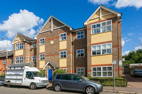 2 bedroom apartment to rent - Queens Road, Watford, Hertfordshire, WD17
