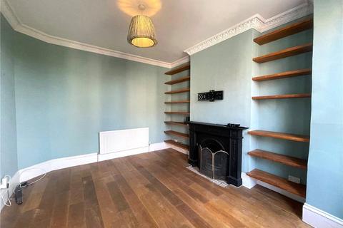 4 bedroom terraced house to rent - Montague Road, London, N8