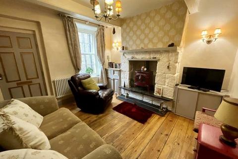 2 bedroom terraced house for sale - Dawson Square, Burnley, Lancashire, BB11 2RT
