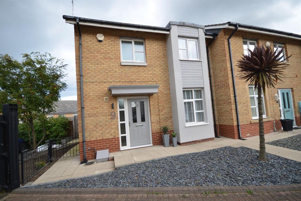 Snowberry Grove, South Shields 3 bed end of terrace house for sale £
