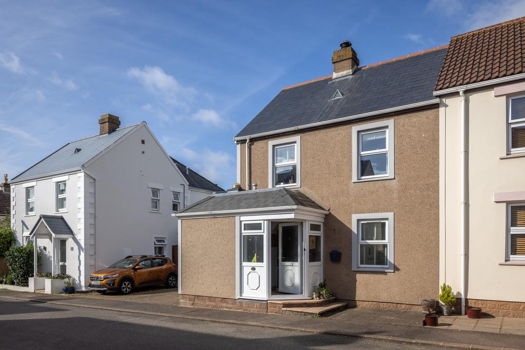 La Grande Route De St. Martin, St. Saviour, Jersey 2 bed semidetached