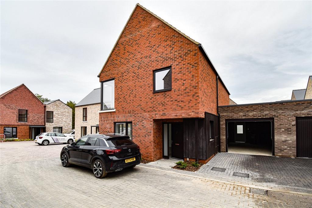 Walnut Court, Cambridge, CB5